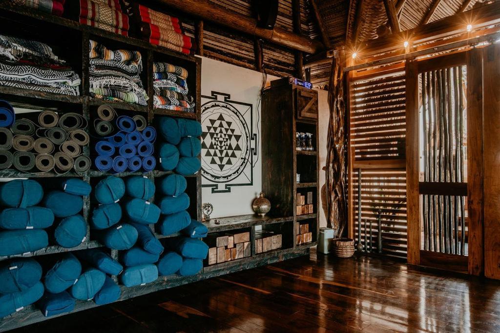 Sansara Surf Yoga & Resort Cambutal Exterior photo